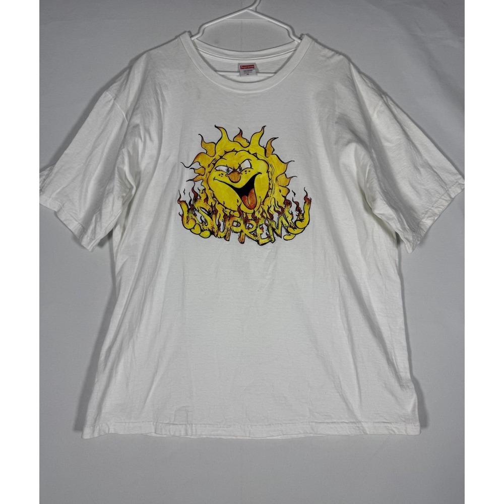 Supreme Sun T-Shirt Men's XL White Short Sleeve Graphic Flames Tee
